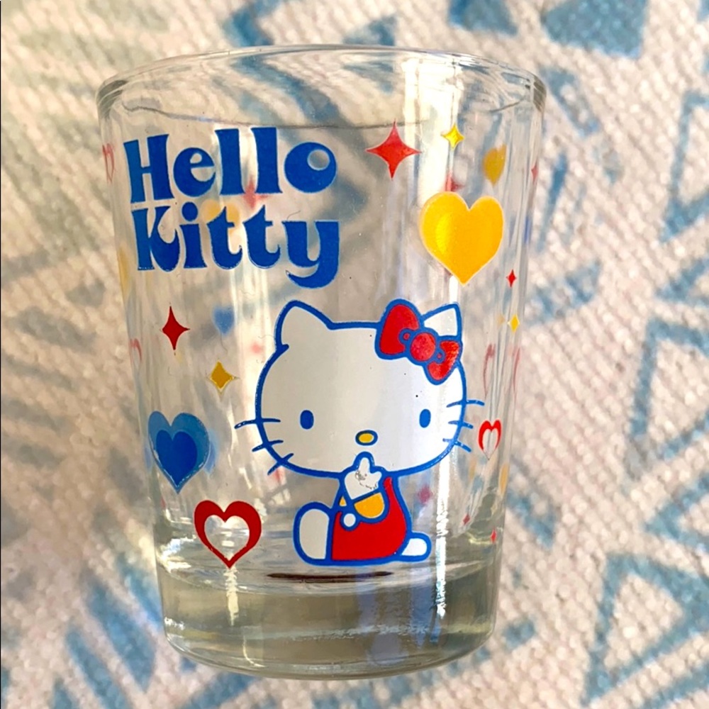 Hello Kitty Shot Glass Set - Picture 2 of 6